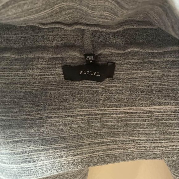 Aritzia Talula Leggings - Picture 2 of 3